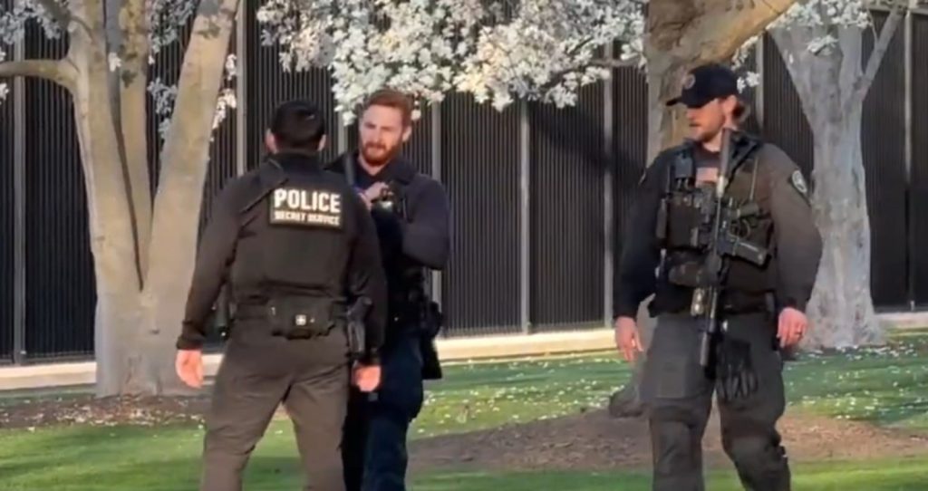 Toddler Slips Through White House Gate